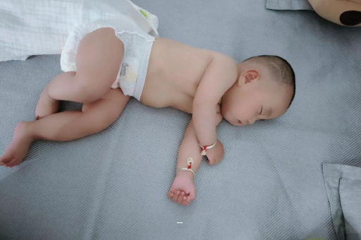 衡水孕妇肚脐周围发青